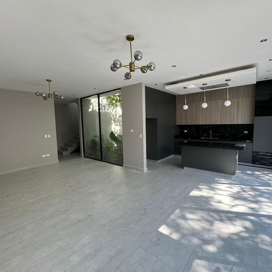 House in Monterrey, Nuevo Leon, Mexico 4 - 18000811