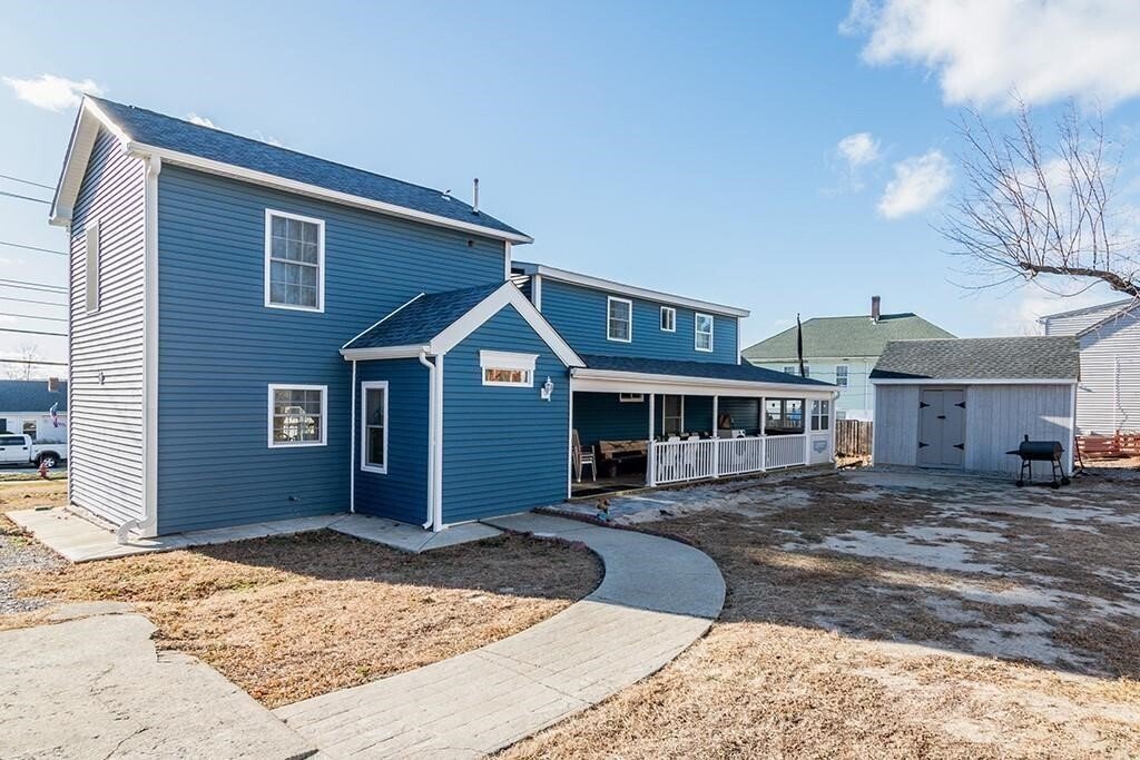 House in Cumberland, Rhode Island, United States 4 - 18001740