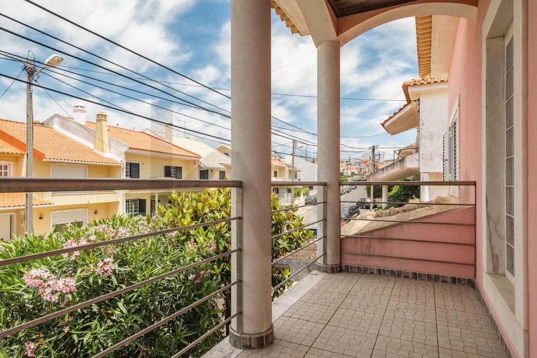Townhouse in Porto Salvo, Lisbon, Portugal 4 - 18003437