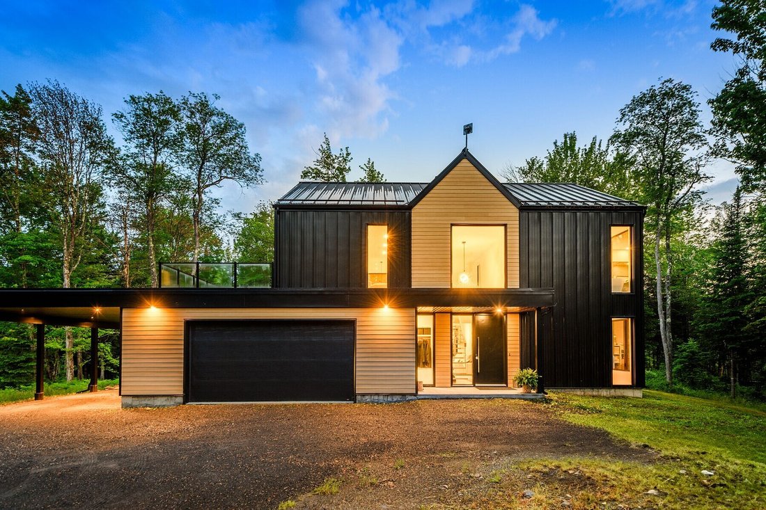 House in Magog, Quebec, Canada 4 - 16311328