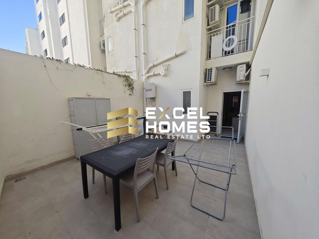 Apartment in Saint Julian's, Malta 4 - 18002279
