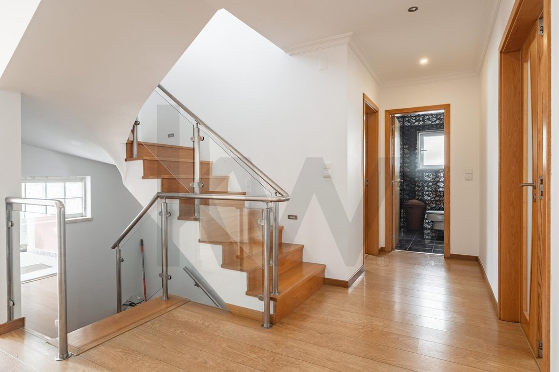 Townhouse in Porto Salvo, Lisbon, Portugal 5 - 18003437