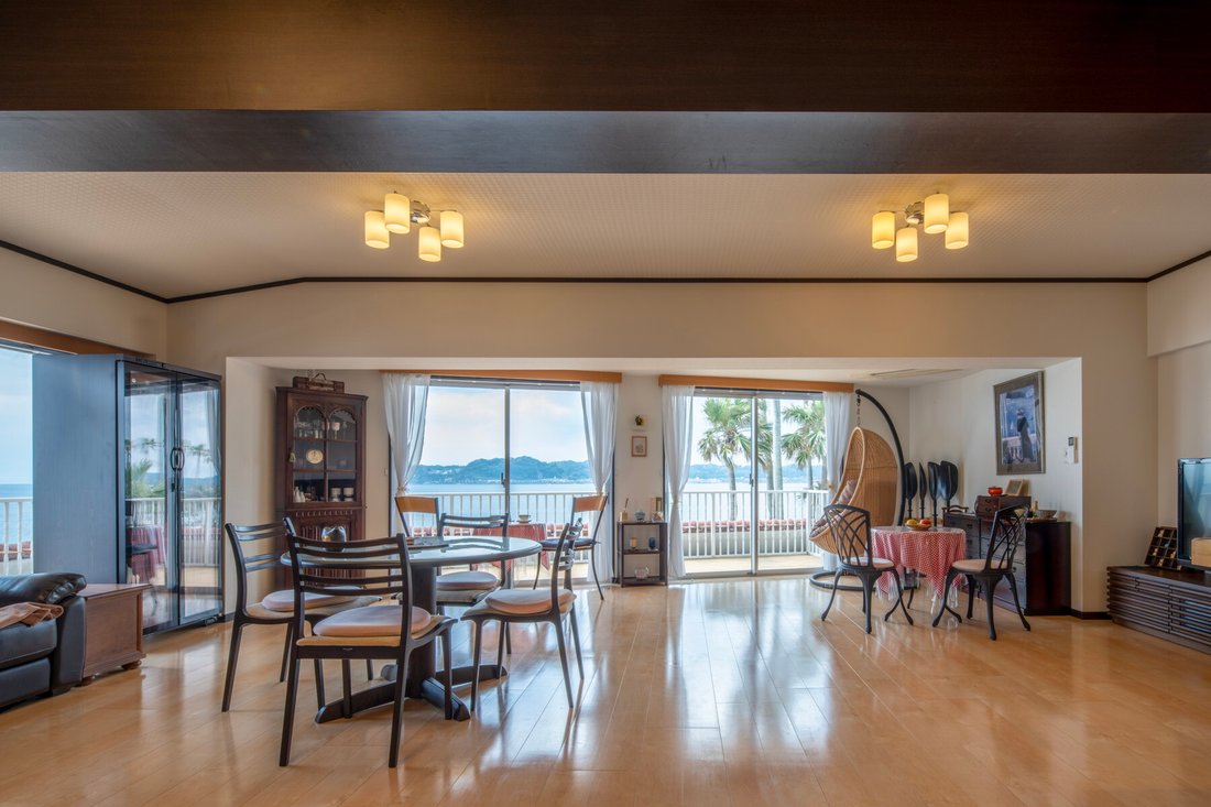 Condo in Zushi, Kanagawa, Japan 3 - 18002996