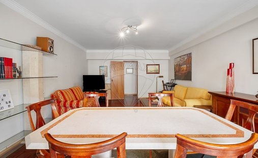 Apartment in Oeiras e Sao Juliao da Barra, Paco de Arcos e Caxias, Lisbon, Portugal 1