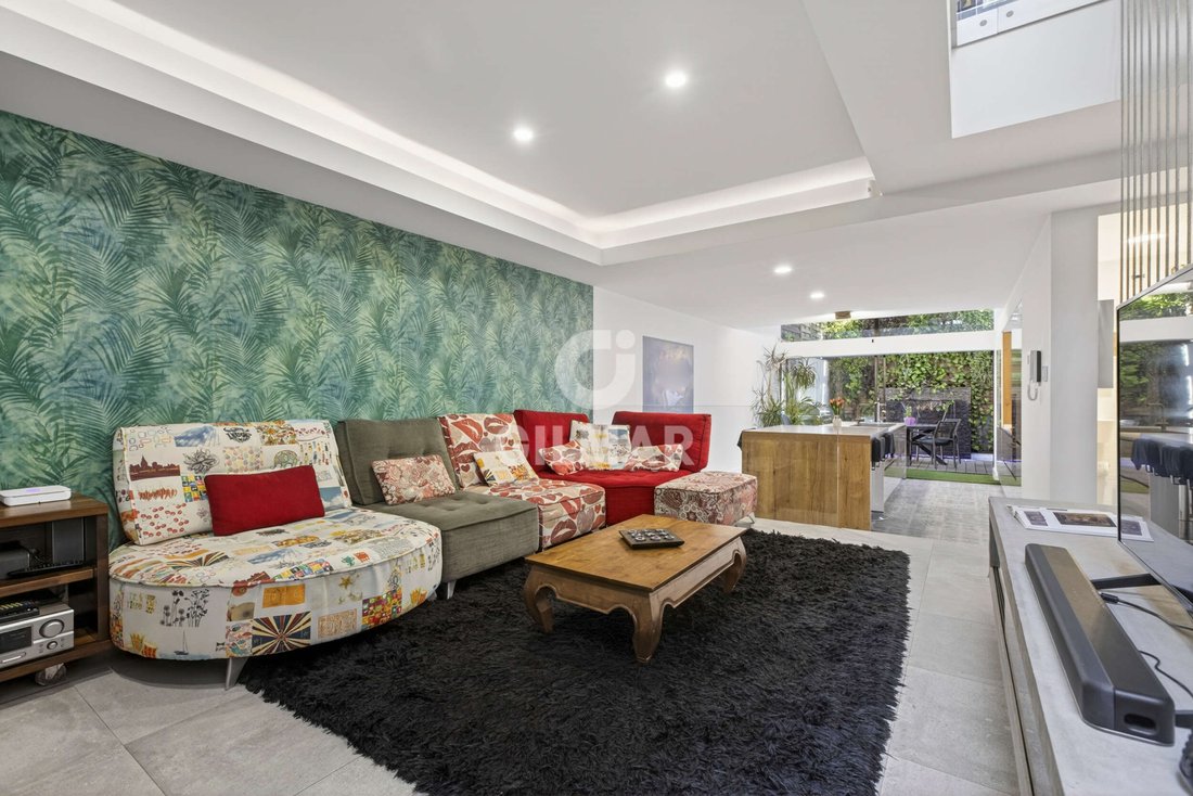 Townhouse in Distrito Cerro-Amate, Seville, Spain 4 - 18000704