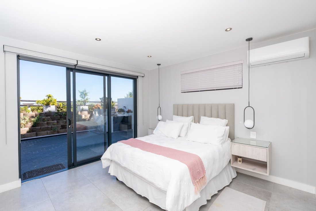 House in Calypso Beach, Western Cape, South Africa 3 - 18002702