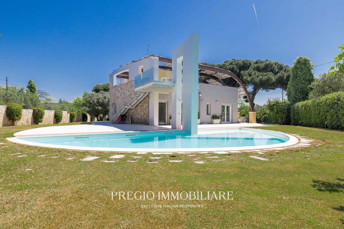Villa in Santo Spirito - Palese, Bari, Apulia 1 - 18002232