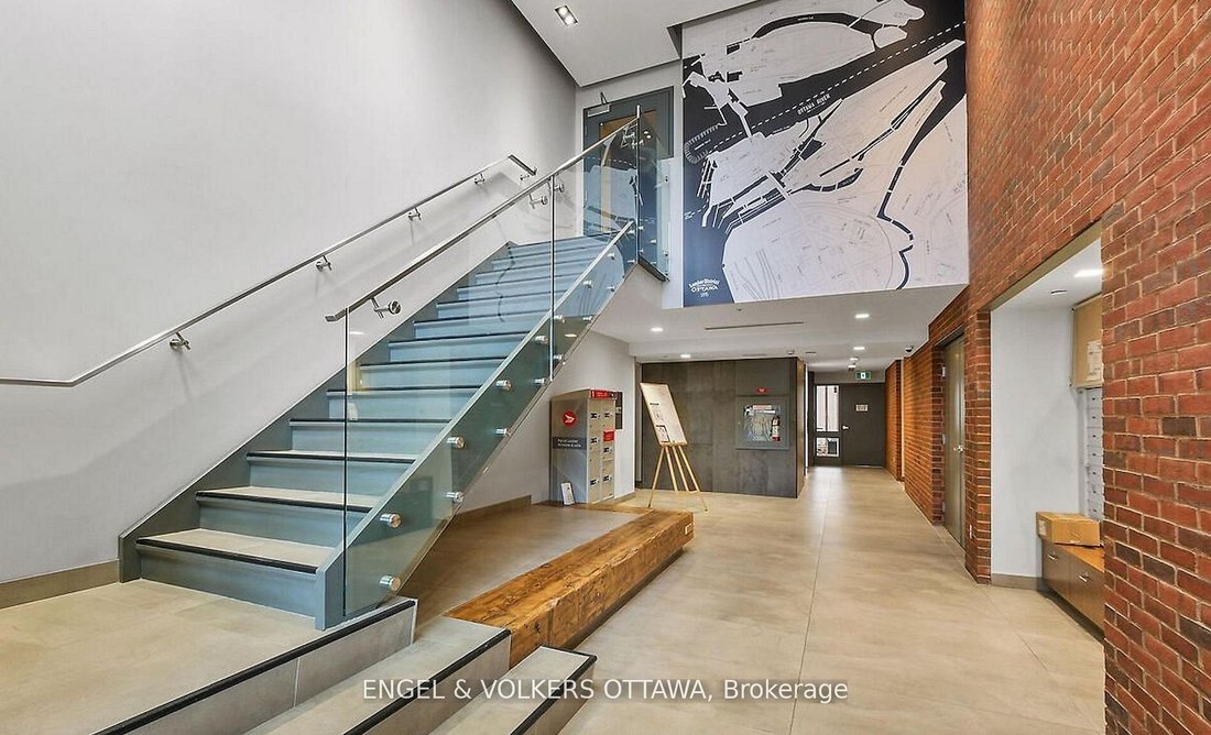 Condo in Ottawa, Ontario, Canada 3 - 18002218