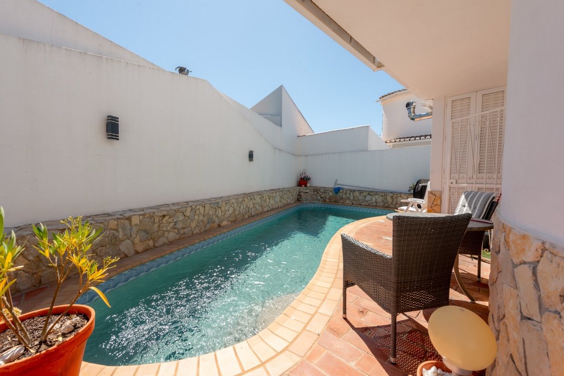 Villa in Luz, Algarve, Portugal 1 - 18000725