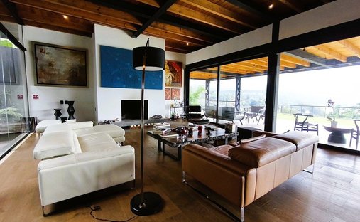 House in Santa María Pipioltepec, State of Mexico, Mexico 1