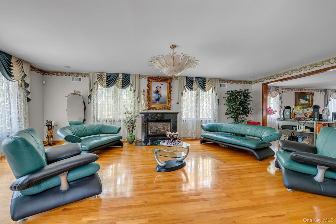 House in New York, New York, United States 5 - 18001976