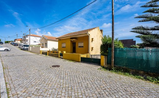 House in Canidelo, Porto District, Portugal 1