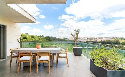 Apartment in Barcarena, Lisbon, Portugal 1