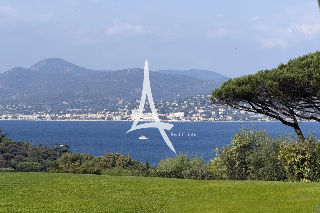 Castle in Zone Ouest Urbaine, Saint-Tropez, France 1 - 17573233