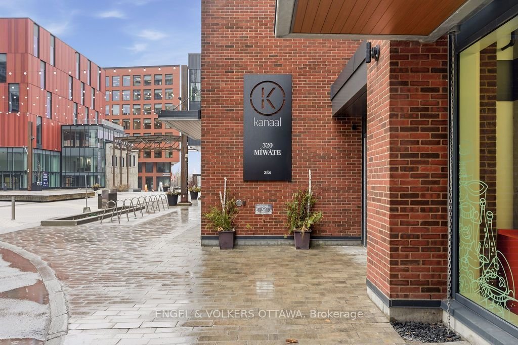 Condo in Ottawa, Ontario, Canada 2 - 18002218