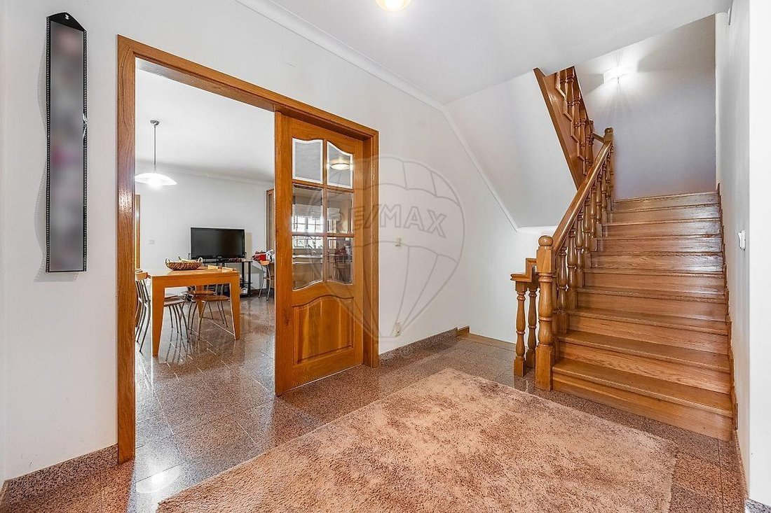 Villa in Braga (Maximinos, Se e Cividade), Braga, Portugal 4 - 18003476