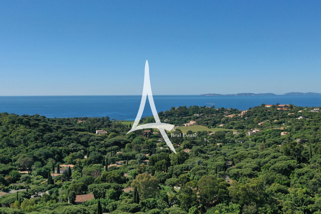 Villa in La Croix-Valmer, Provence-Alpes-Côte d'Azur, France 1 - 14674879