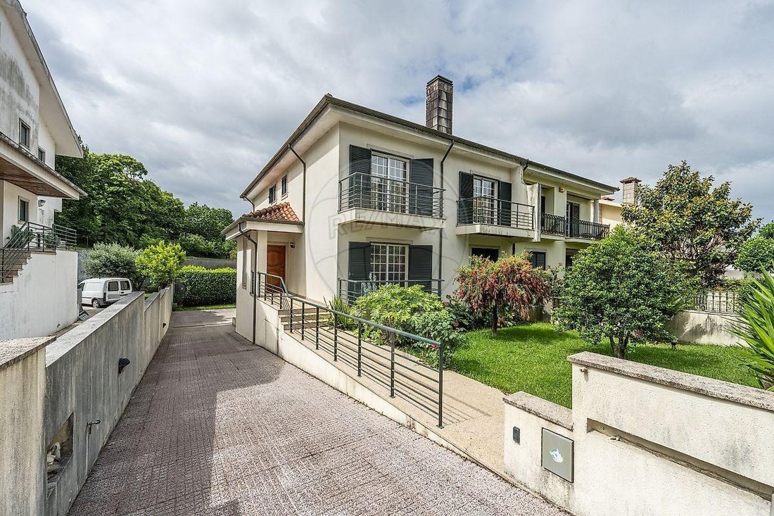 Villa in Braga (Maximinos, Se e Cividade), Braga, Portugal 5 - 18003476