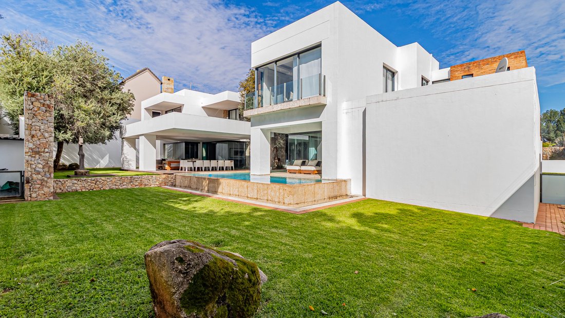Country House in Illovo, Chislehurston, Gauteng 2 - 18002700