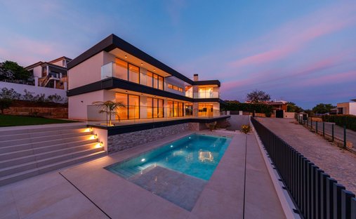 Villa à Loule (Sao Clemente), Algarve, Portugal 1