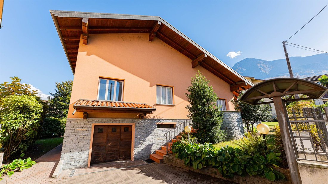 House in Colico Piano, Lombardy, Italy 1 - 18002238