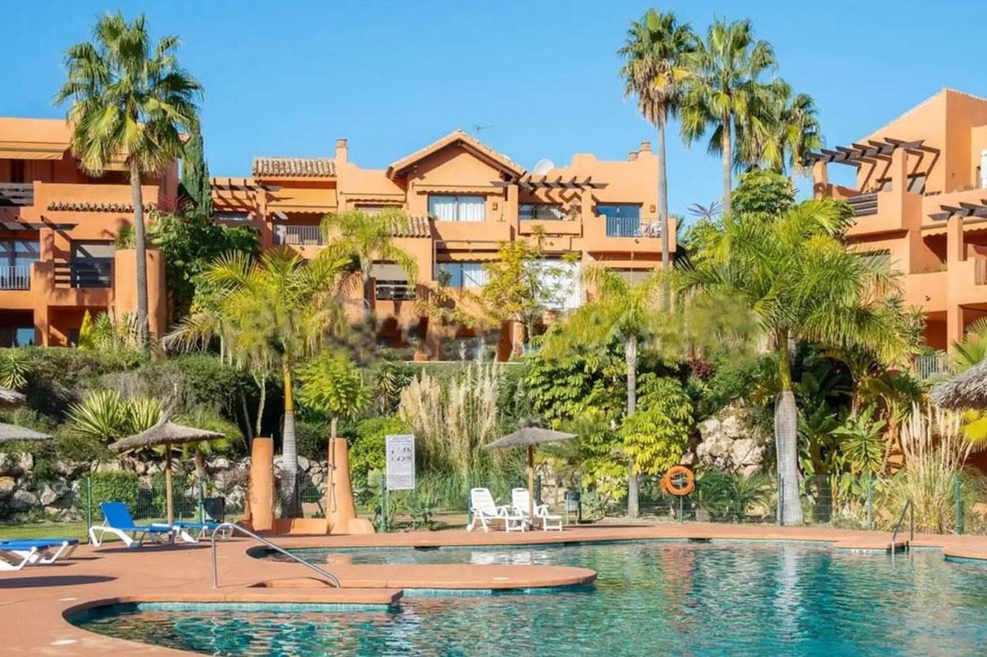 Apartment in Estepona, Andalusia, Spain 2 - 18000908