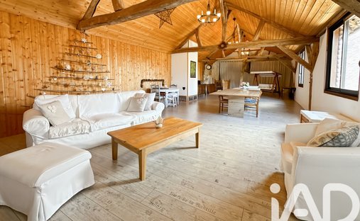 House in La Chapelle-sur-Oreuse, Bourgogne – Franche-Comté, France 1