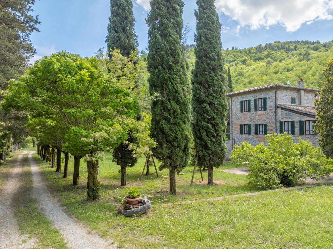 Villa in Gaiole in Chianti, Tuscany, Italy 2 - 17651014