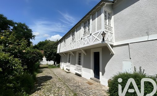 House in Rambouillet, Ile-de-France, France 1