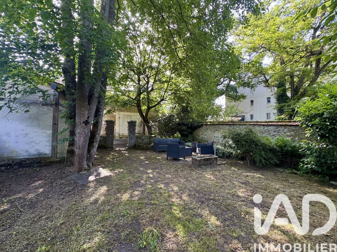 House in Rambouillet, Ile-de-France, France 1 - 18001636