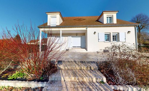 Villa in Bernay-Vilbert, Ile-de-France, France 1