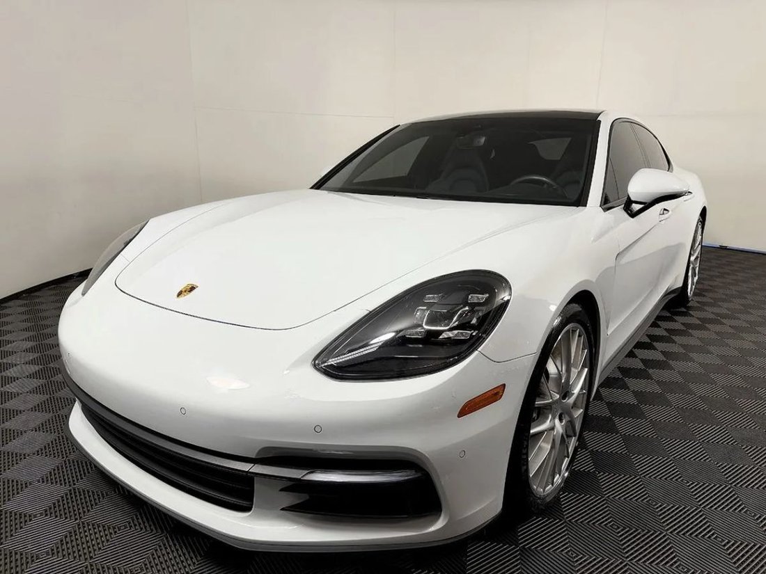 Sedan in Lynnwood, WA, United States 3 - 18002703