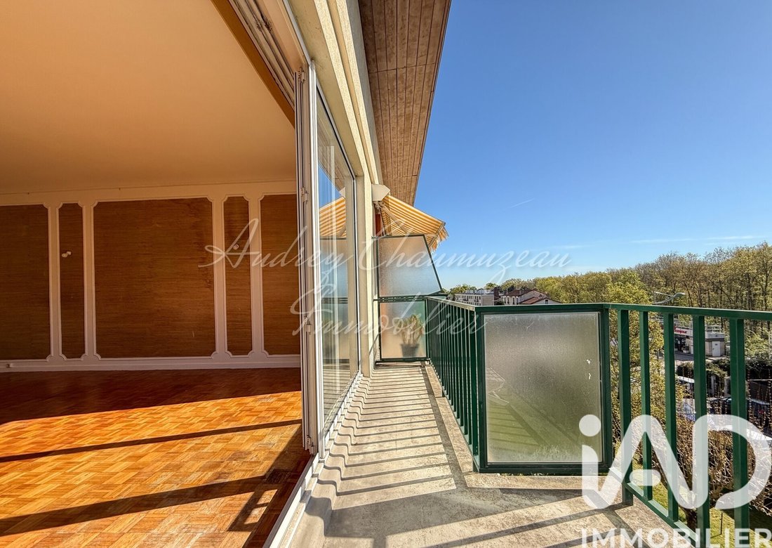 Apartment in Sevres, Ile-de-France, France 5 - 18001631