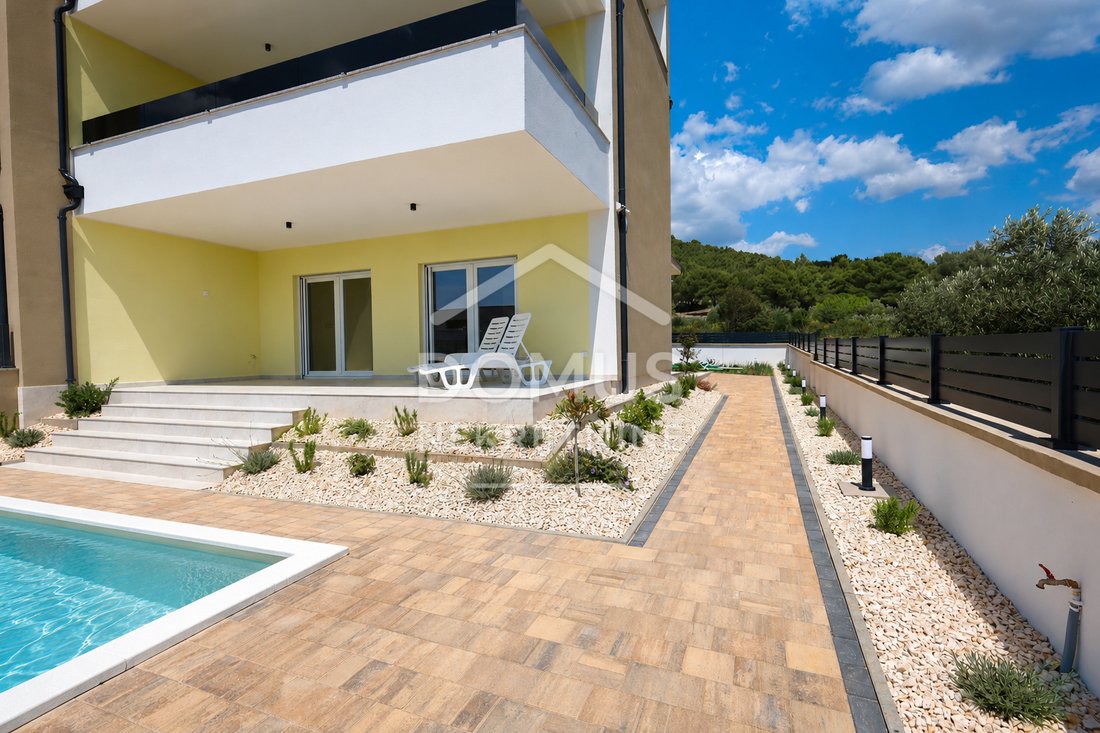 House in Tribunj, Sibenik-Knin County, Croatia 2 - 16117241
