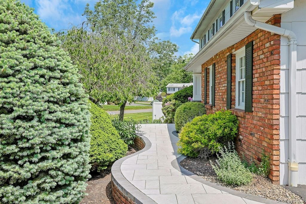 House in New City, New York, United States 2 - 18002985