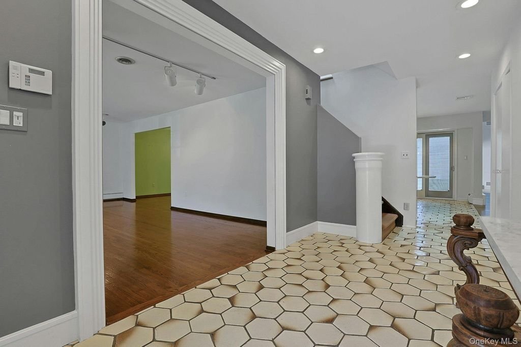 House in New City, New York, United States 4 - 18002985