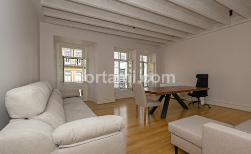Apartment in Cedofeita, Santo Ildefonso, Se, Miragaia, Sao Nicolau e Vitoria, Porto District, Portugal 1