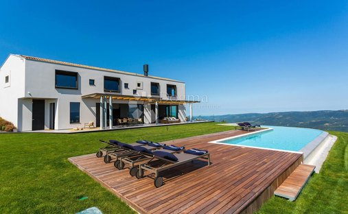 House in Opcina Motovun, Istria County, Croatia 1