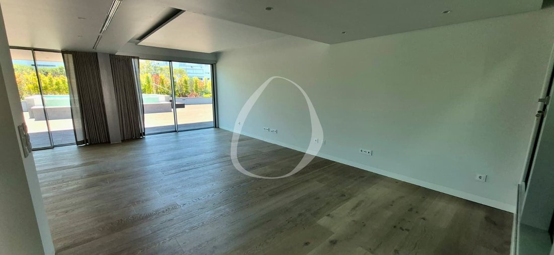 Townhouse in Cascais e Estoril, Lisbon, Portugal 5 - 18003478