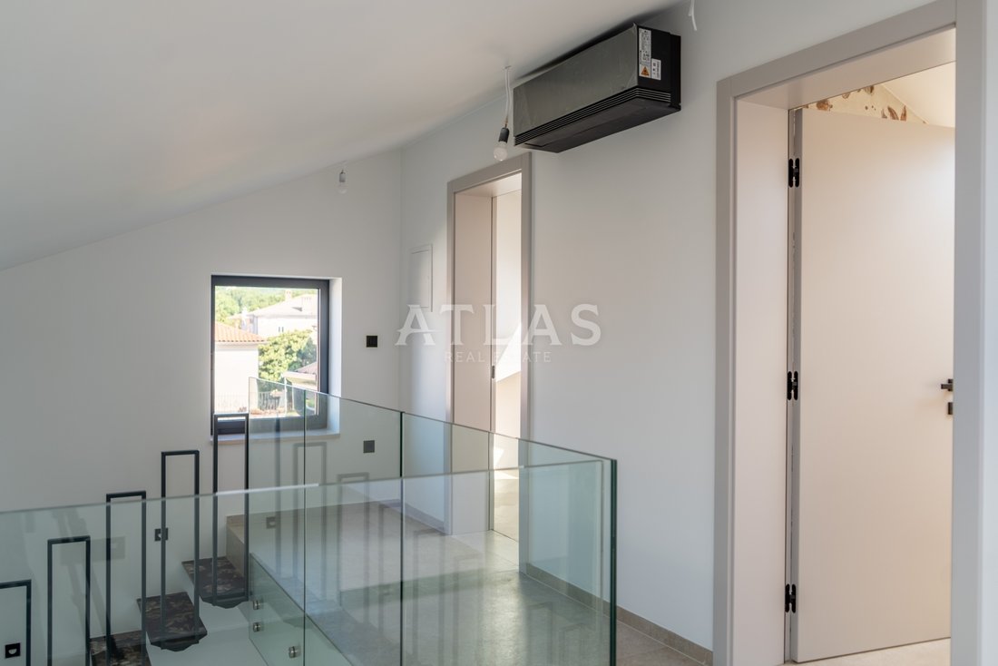 Apartment in Mjesni odbor Grad Trsat, Grad Rijeka, Primorje-Gorski Kotar County 5 - 18002265
