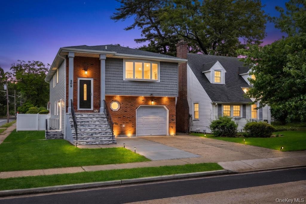 House in Valley Stream, New York, United States 3 - 18001977