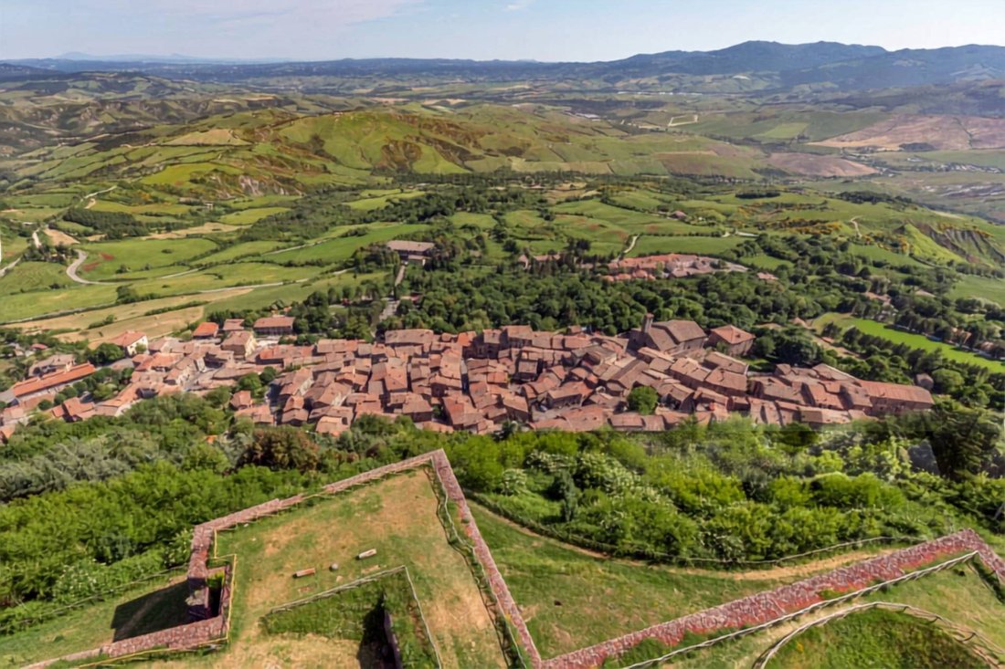 Country House in Radicofani, Tuscany, Italy 3 - 18002924