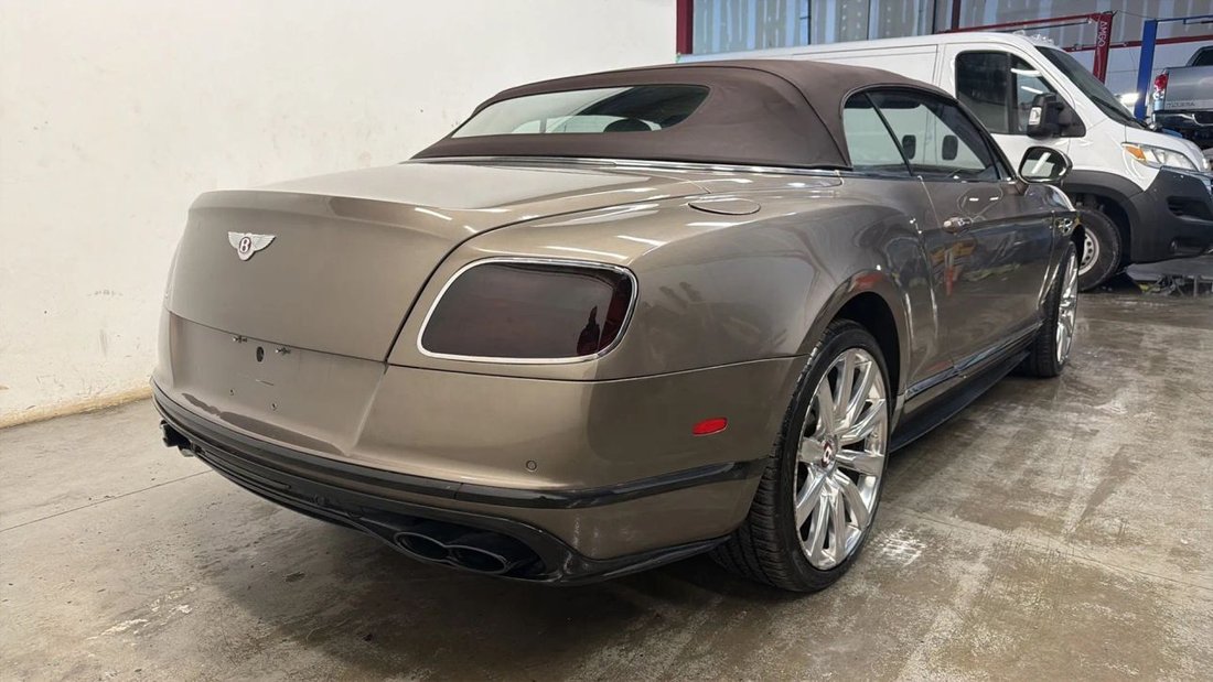 Cabriolet in Chantilly, VA, United States 4 - 18002604