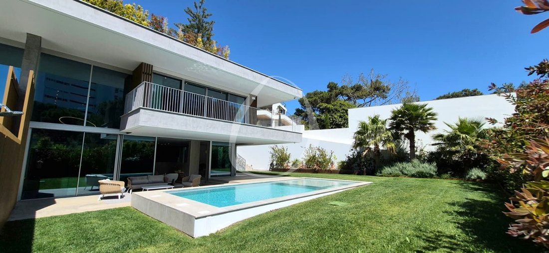 Townhouse in Cascais e Estoril, Lisbon, Portugal 1 - 18003487