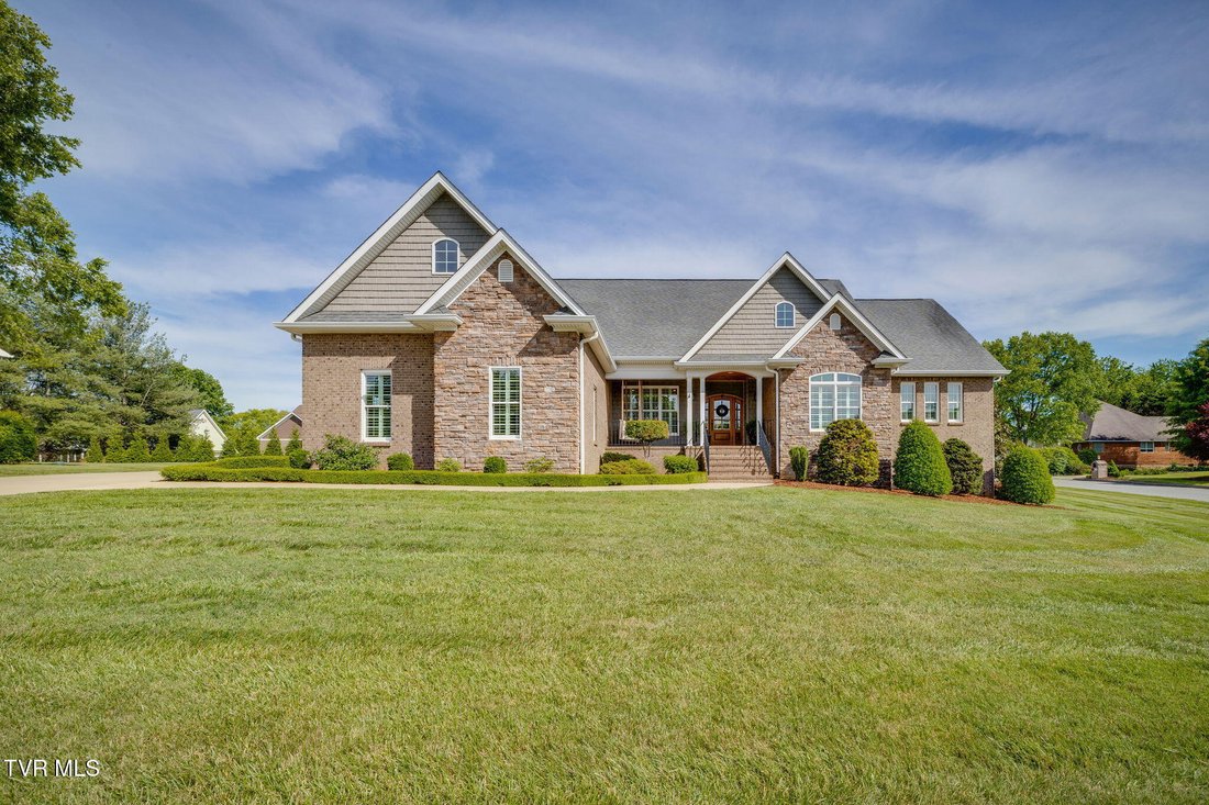 House in Elizabethton, Tennessee, United States 2 - 18003571