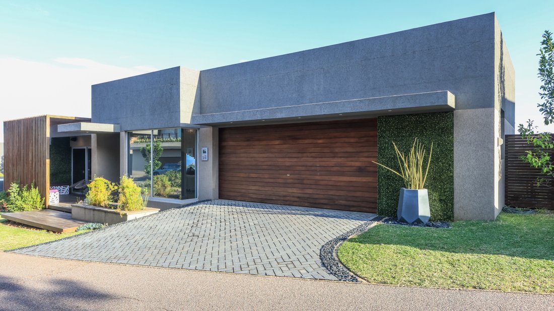 House in La Lucia, KwaZulu-Natal, South Africa 2 - 18002311
