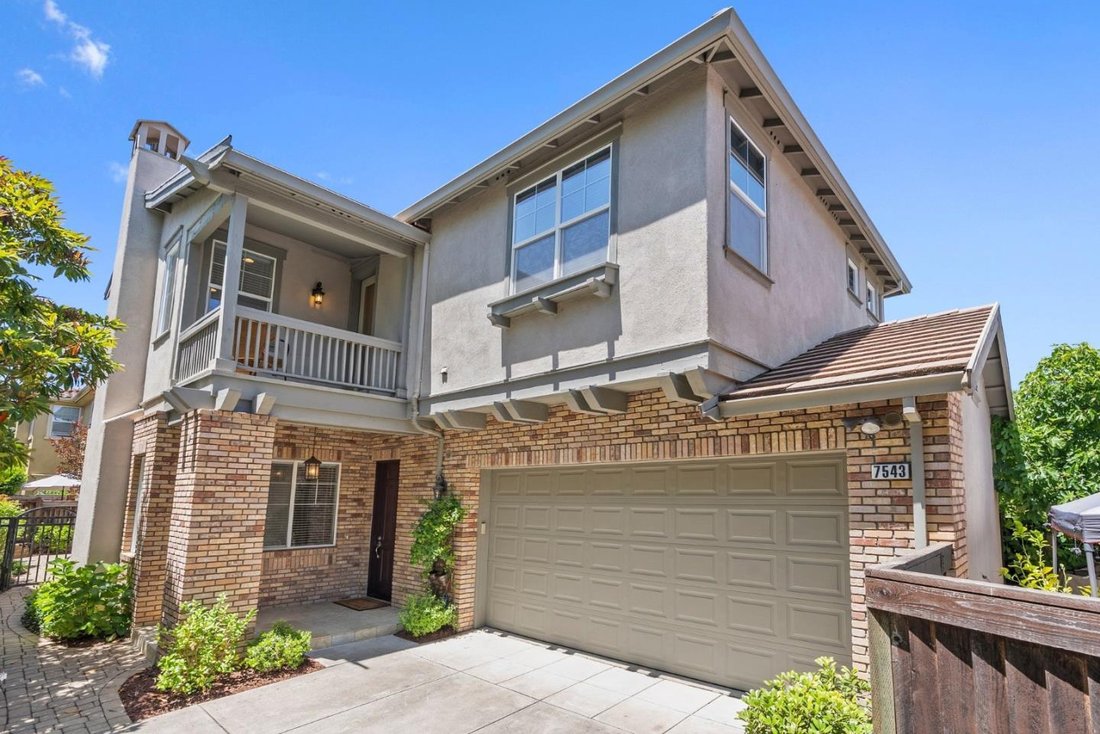 House in Gilroy, California, United States 2 - 18002080