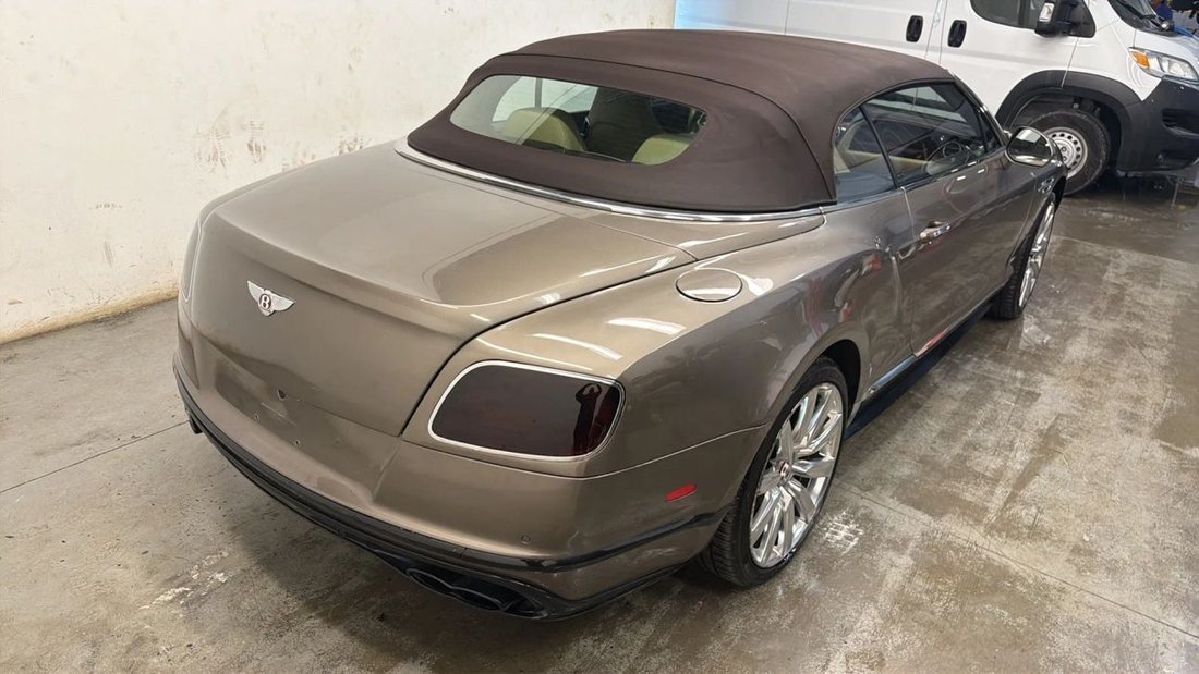 Cabriolet in Chantilly, VA, United States 5 - 18002604