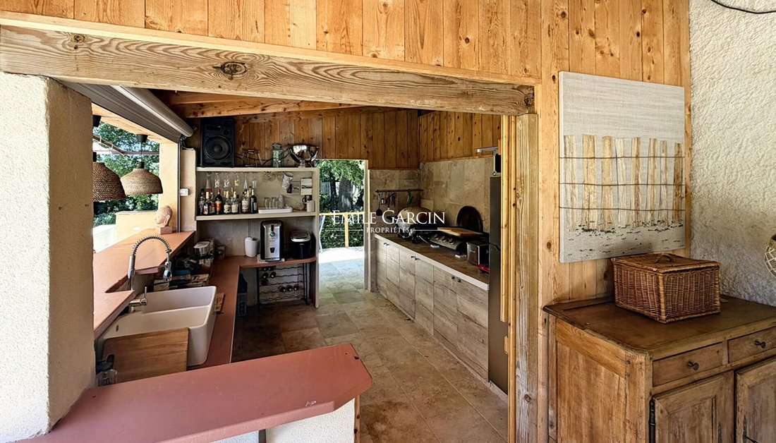 Villa in Granettes-Jauberte-Sainte Anne, Aix-en-Provence, France 5 - 16908504