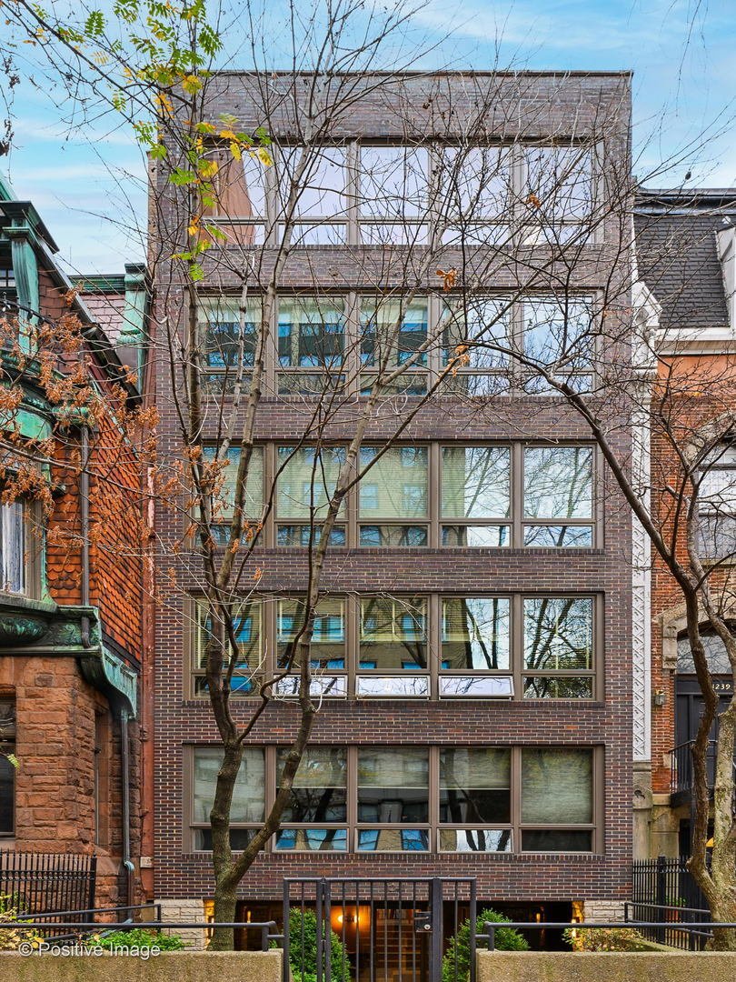 Condo in Chicago, Illinois, United States 1 - 18001954